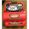 Image 1 : KING CANADA 4 GALLON AIR COMPRESSOR