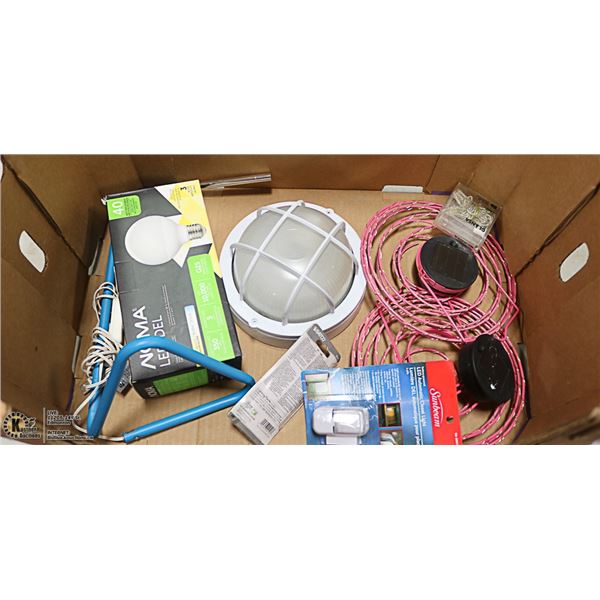 BOX OF ASSORTED IN/OUTSIDE LIGHTS