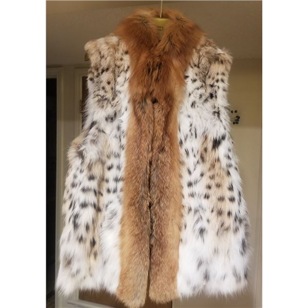 Ladies - Bobcat Fur Vest wit Red Fox Fur Collar