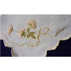 VICTORIAN SILK EMBROIDERY CENTER PIECE #1554665