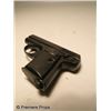 Image 4 : Inglourious Basterds Shosanna Dreyfus (Mélanie Laurent) Gun Movie Props