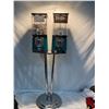 Image 1 : Candy/toy machine with key