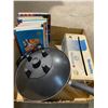 Image 1 : Lot Wok, Saran Wrap and cookbooks