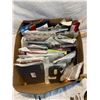 Image 1 : Box of device cases