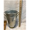 Image 1 : Decor Pot