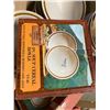 Image 2 : Lot of dishware