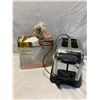 Image 1 : Toaster and mixer