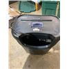 Image 1 : Fellows paper shredder
