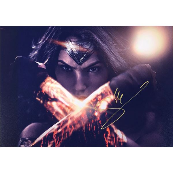 Wonder Wonman Gal Gadot Signed Photo