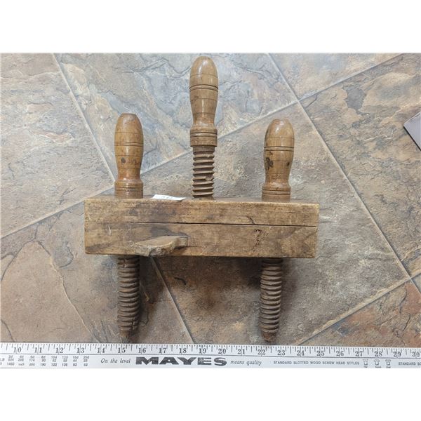 1800's master wood worker tongue plane