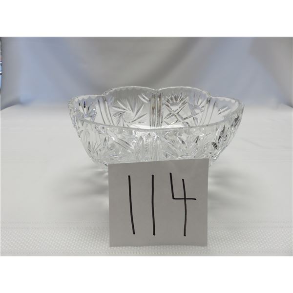 10 X 5" footed pinwheel crystal bowl
