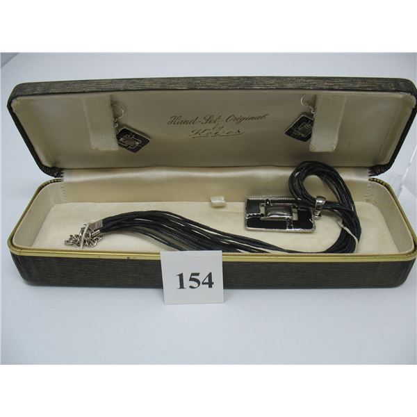 COSTUME JEWELLRY - NECKLACE and MATCHING EARRINGS