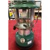 Image 2 : Vintage Coleman Gas Camping Lantern