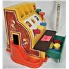 Image 2 : Vintage 1970's #926 Fisher Price cash register with all 6 coins - rare!