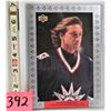 Image 1 : 1997 McDonalds promo 5" X 7" Upper Deck Wayne Gretzky "NHL all time scoring leader" giant size card