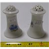 Image 1 : Cornflower Salt & Pepper Set