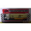 Image 3 : Matchbox Super Star Transporters Hooters Semi in Package