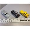 Image 2 : 1:64 scale die cast 1955 Chevy trucks (3)