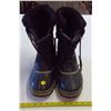 Image 1 : 1 Pair Waterproof Sorel Boots - Size 12 - worn once