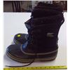 Image 5 : 1 Pair Waterproof Sorel Boots - Size 12 - worn once