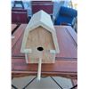 Image 1 : Barn brid house (5" X 7" X 7.5")