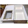 Image 8 : Hand-Crafted Bathroom Vanity - 32.5x13.5x7.5
