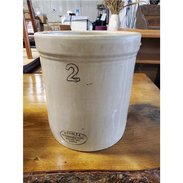 number 2 medalta crock