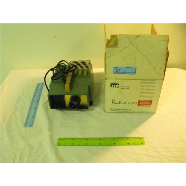 Realist 400 automatic projector 430mm slides