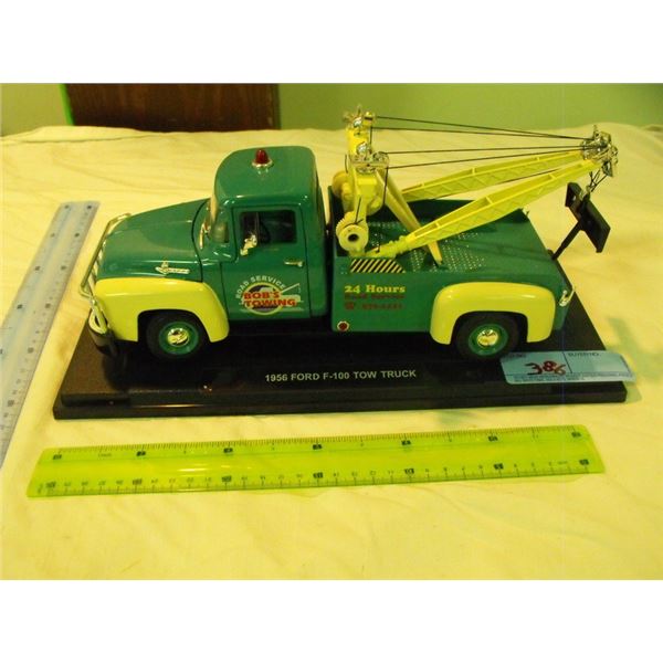1956 Ford F-100 tow truck 1/16 model - has box