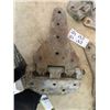Image 3 : 4 Ind Hinges, 10" L up to 10" H