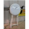 Image 2 : 3 Folding Stools