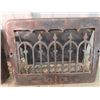 Image 2 : 2 Vintage Heat Registers