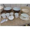 Image 2 : Mixing Bowls - Some Pyrex, Cups, Pyrex & Correlle