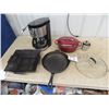 Image 1 : Kitchen Aide Cast Roaster, Cast Frying Pan, Coffee Maker Plus More!