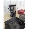 Image 3 : Kitchen Aide Cast Roaster, Cast Frying Pan, Coffee Maker Plus More!