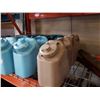 Image 2 : 6 WATER JUGS