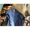 Image 2 : MUSTANG FLOAT JACKET 3XL AND LEATHER JACKET SIZE 46
