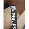 Image 3 : 4 PHILIPS COOL WHITE 36 INCH 30 WATT FLUORESCENT LIGHT BULBS