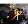 Image 2 : Seat massager and bag of backpacks