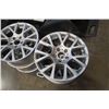 Image 2 : 4 BMW 5 bolt 18" rims