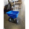 Image 2 : Earthway seed spreader