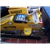 Image 2 : POWER FIST 2 TON TROLLEY JACK