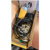 Image 2 : DEWALT HEAVY DUTY LAMINATE TRIMMER