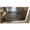 Image 3 : STAINLESS MICROWAVE