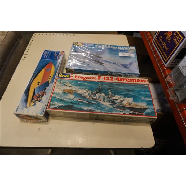 REVELL BOMBER MODEL PLANE, MODEL SHIP AND MODEL BOAT