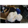 Image 3 : 3 BOXES OF CLOTHING, WALLETS, WINTER ACCESSORIES HATS AND GLOVES