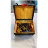 Image 2 : EASTERN GLASS AND BEADED JEWELLERY AND NATIVE BOX W/ CONTENTS