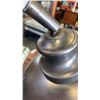 Image 2 : BRUSHED METAL TABLE LAMP