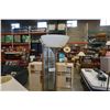 Image 2 : 2 FLOOR LAMPS