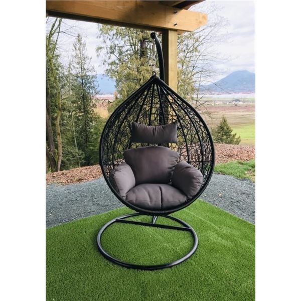 BRAND NEW MODERN RATTAN OUTDOOR TEAR DROP HANGING EGG CHAIR RETAIL $949 W/ GREY CUSHIONS - UV AND WA